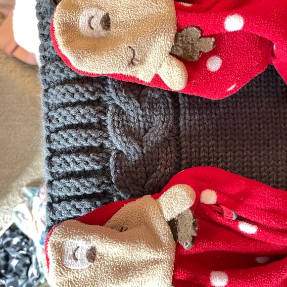 Carters Child of Mine 6-9 mo Christmas Pajamas Fleece - Picture 3 of 5